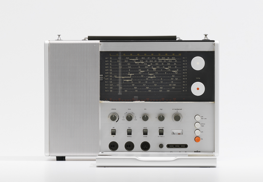 T1000 Weltempfaenger (world receiver) radio